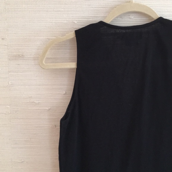 Ralph Lauren Black Sleeveless Ruffle V-neck Top - Picture 7 of 8